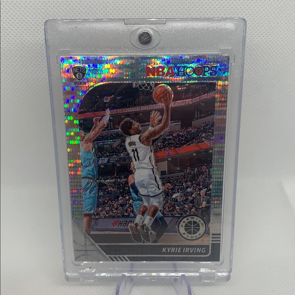 Kyrie Irving Panini Prizm Holo NBA Hoops Dallas Mavs Guard Basketball Card Nice